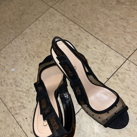 Limited edition christian dior heels size 37 fresh out of box - Picture 4 of 7